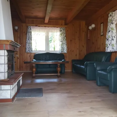 בית נופש Dom Pod Sosnami