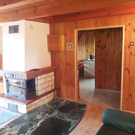 Dom Pod Sosnami בית נופש *